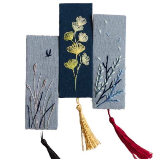 Blomsterbrodert bokmerke