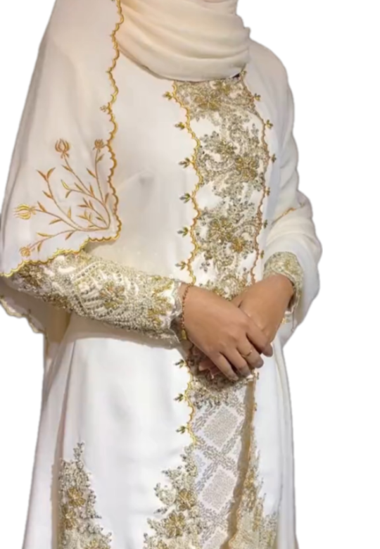 Baju kebya broderi med perler